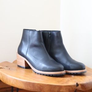 EUC black ankle booties - Patina/Portland Leather